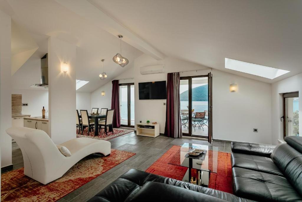 Apartments Joy Herceg Novi Kültér fotó